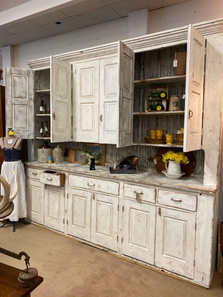 Meet the Vendor: Joan Richterkessing - The Hill Antique Market