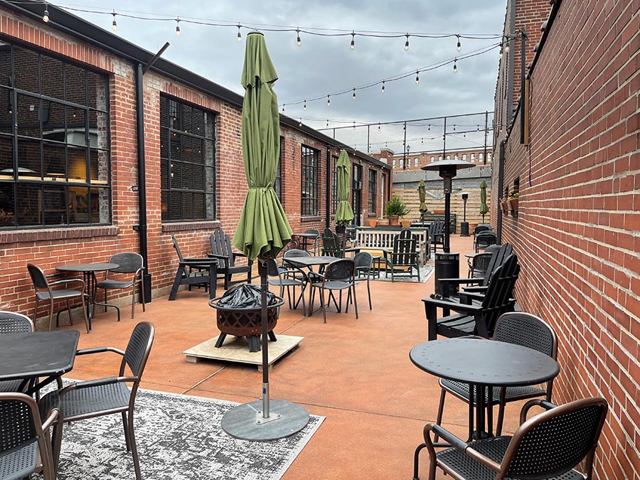 La Verona at the Marketplace