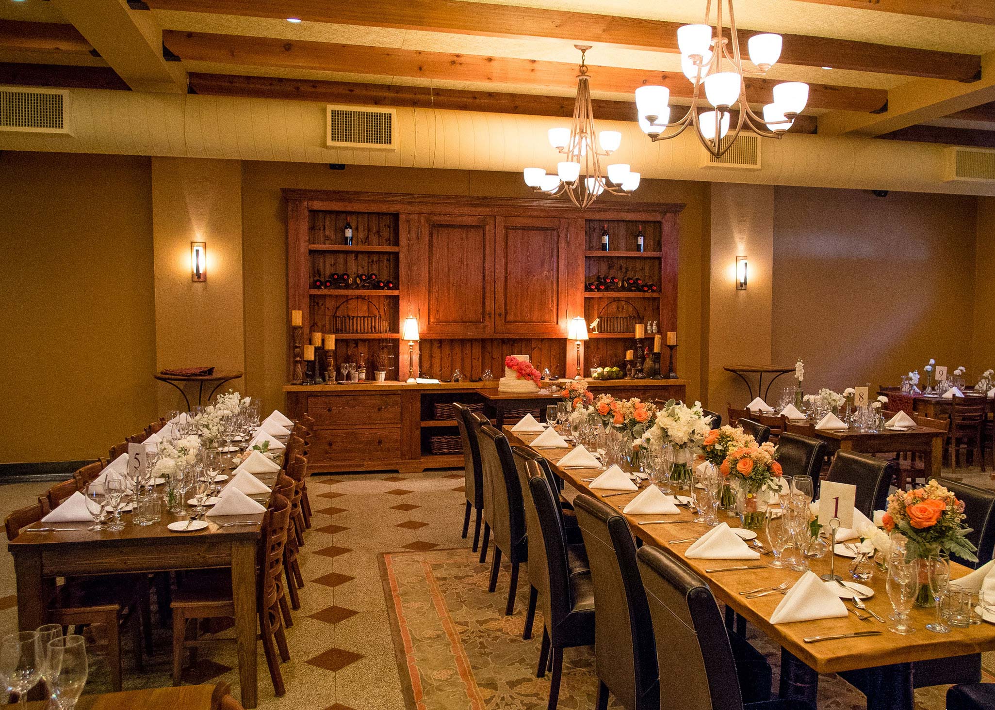 Oliva on the Hill main room